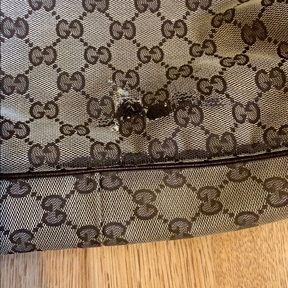 Authentic Vintage Gucci Shoulder Bag. OBO - Picture 16 of 16